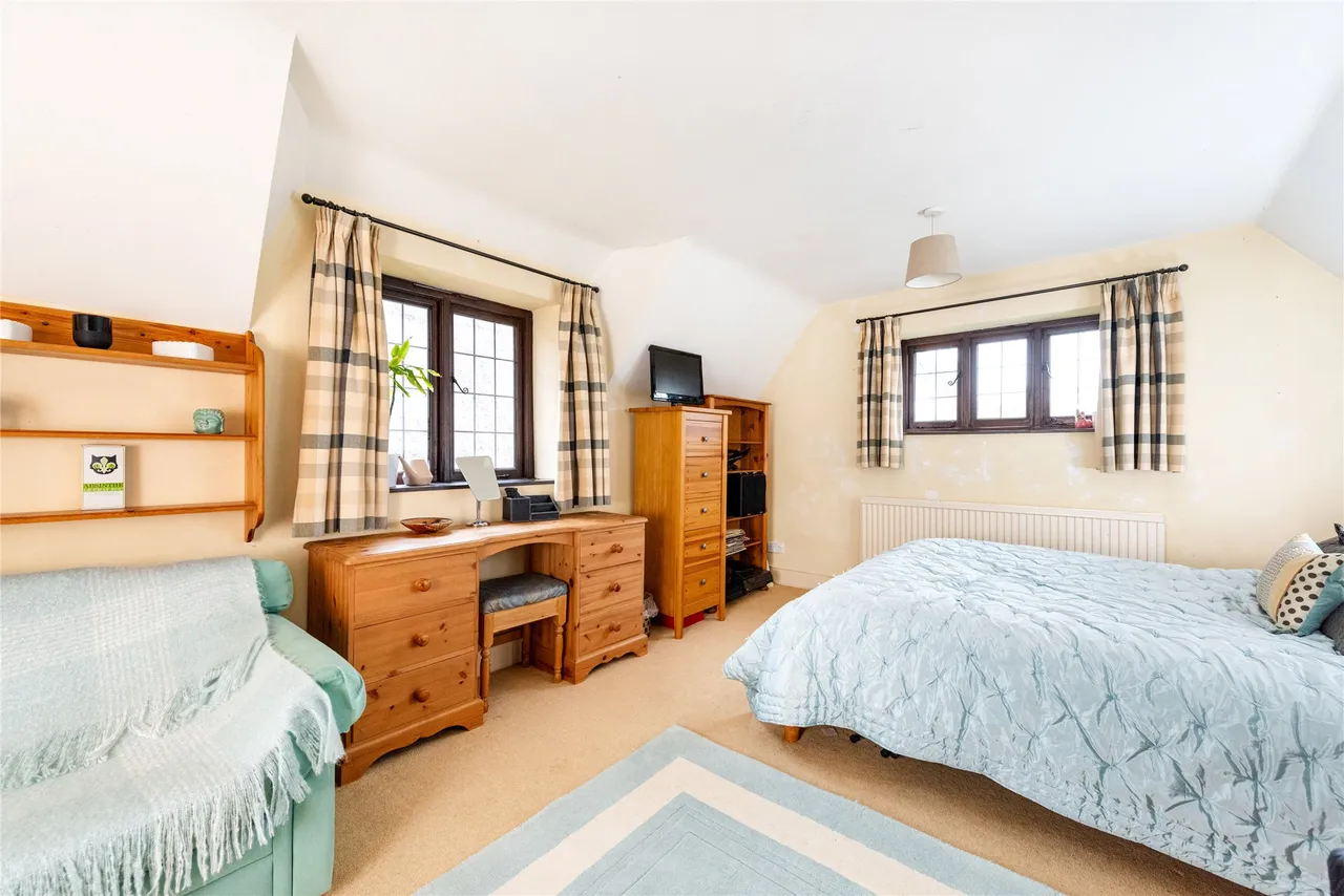 Upper Harlestone, NN7, photo 16