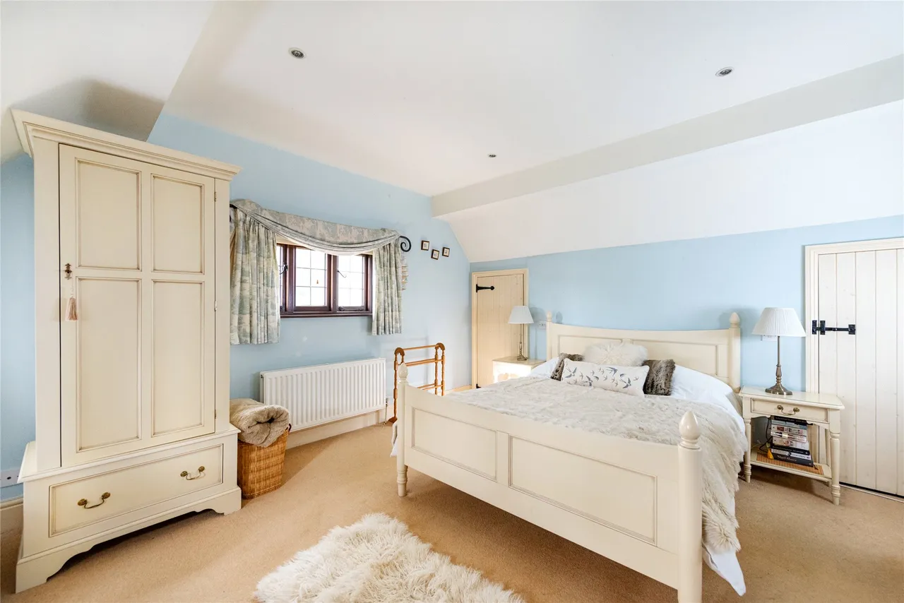 Upper Harlestone, NN7, photo 19