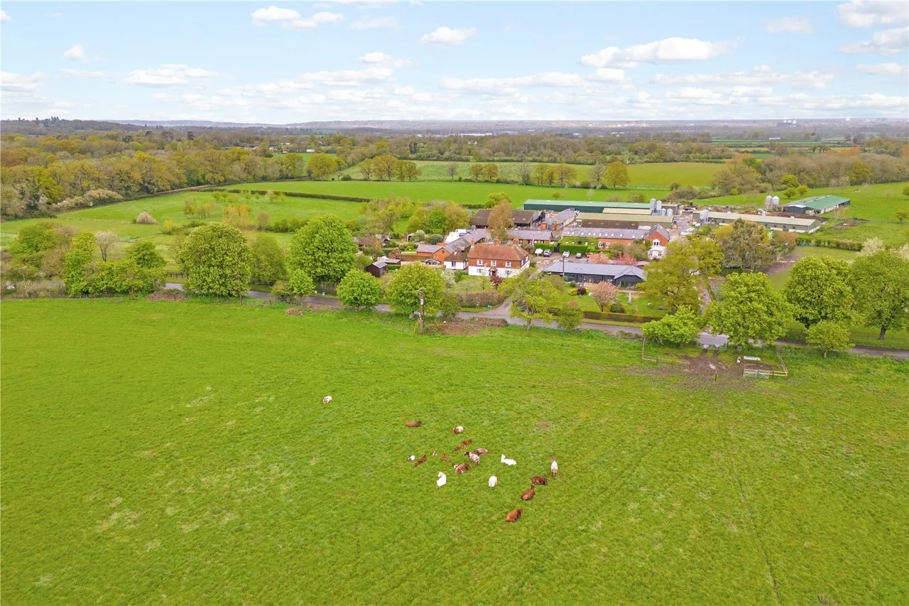 Bloomfield Hatch, Mortimer, RG7, photo 3