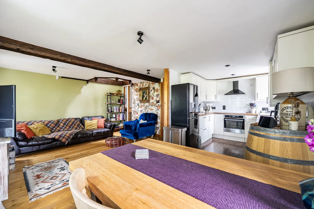 Oast Kiln House Woodhill Lane, Long Sutton, Hook, RG29 1SU, photo 8