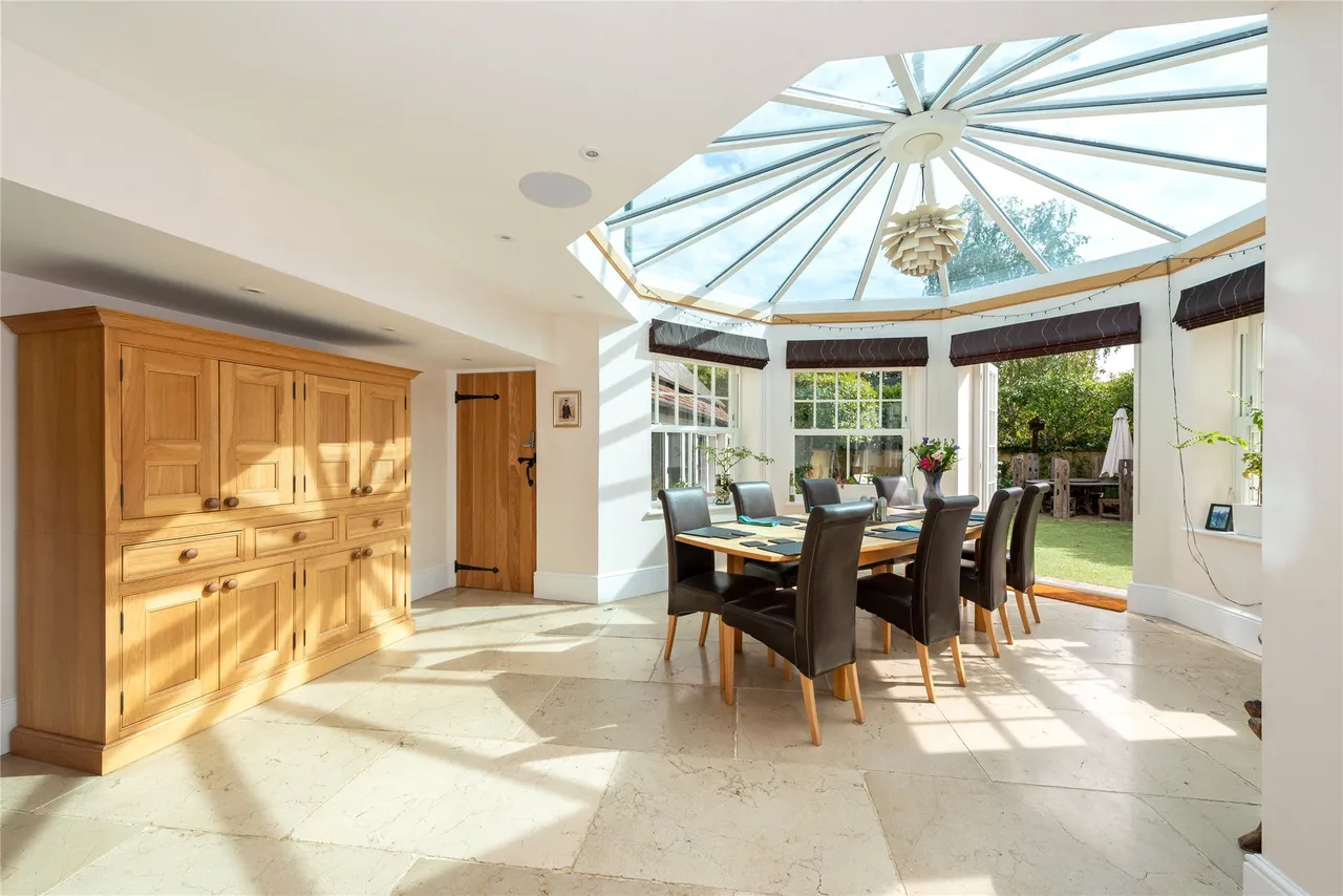 Churchway, Haddenham, HP17, photo 3