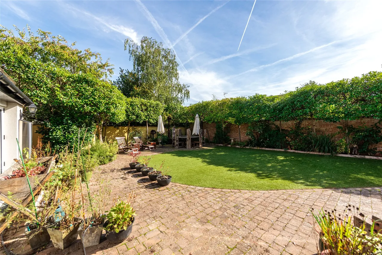 Churchway, Haddenham, HP17, photo 5