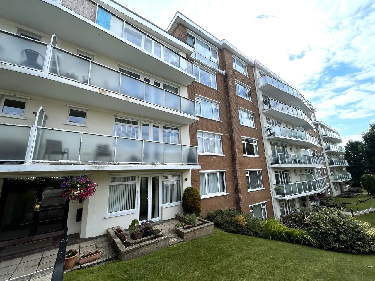 2 bed flat for sale — Brynfield Court, Langland, Swansea, West Glamorgan, SA3 4TF