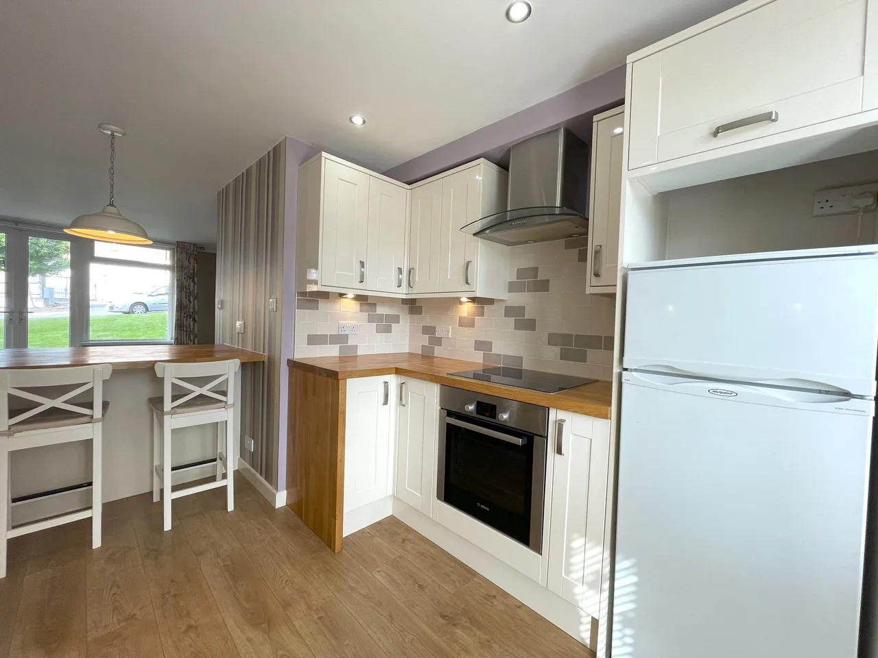 Brynfield Court, Langland, Swansea, West Glamorgan, SA3 4TF, photo 5