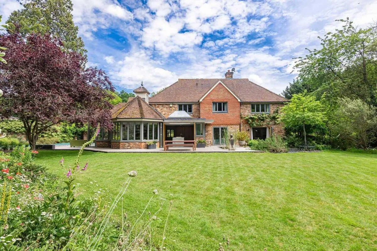 Parkside, Henley-on-Thames, RG9, photo 2