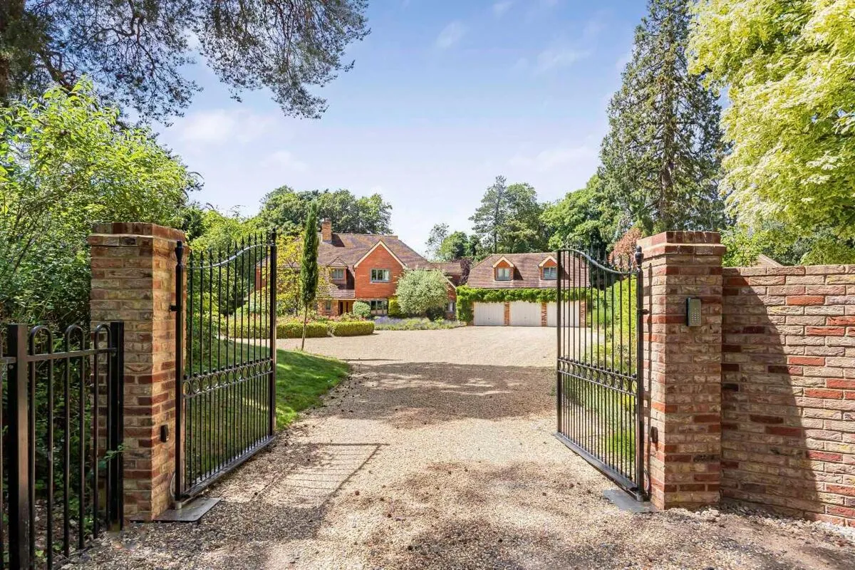 Parkside, Henley-on-Thames, RG9, photo 40