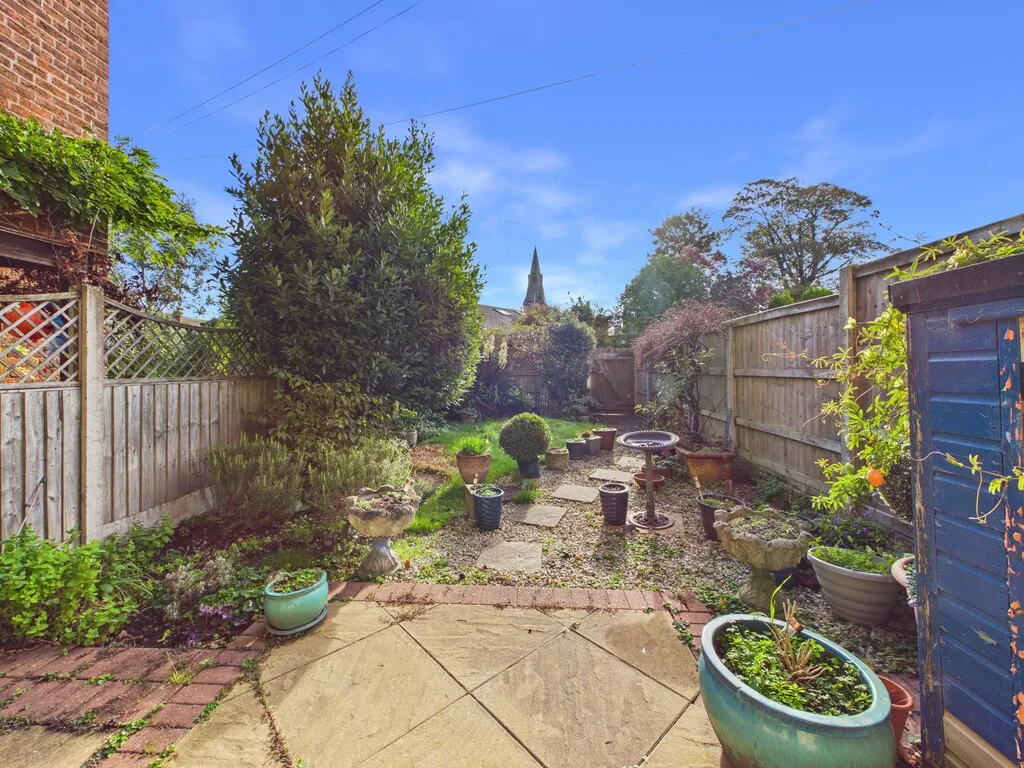 Claypit Street, photo 18