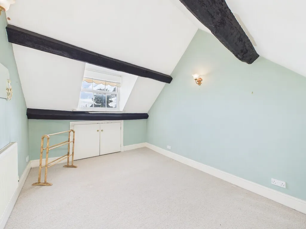Claypit Street, photo 11