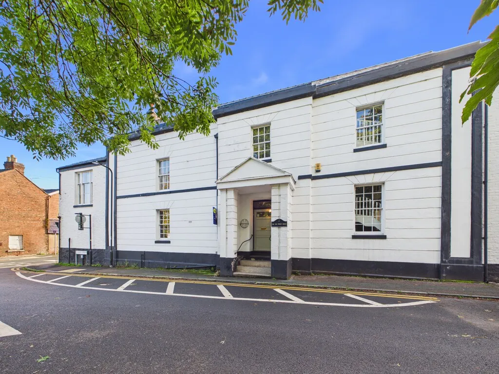 4 bed house for sale, Claypit Street