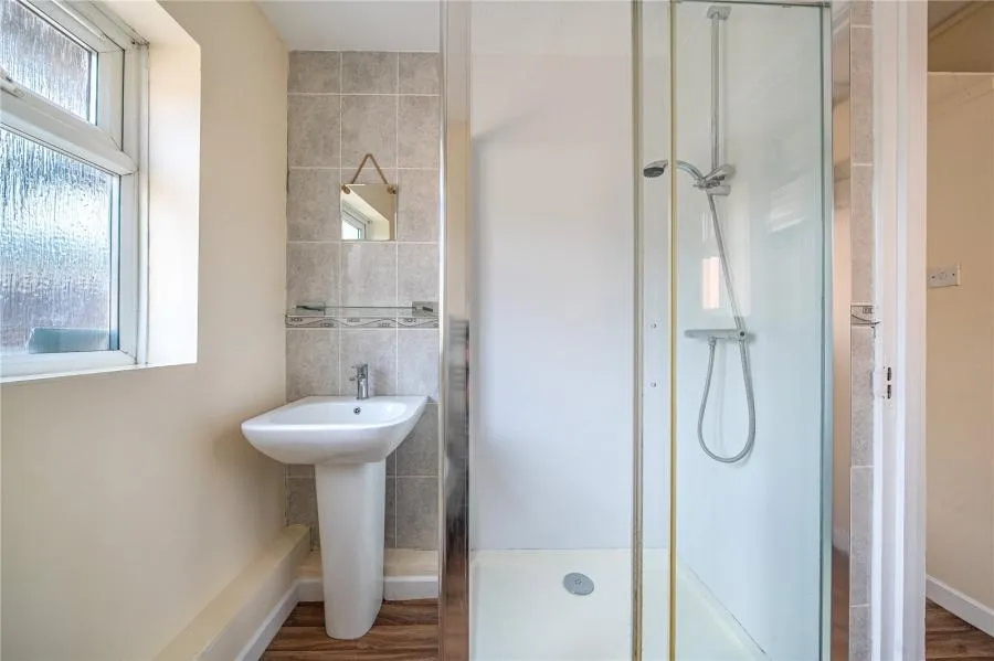 Bath Road, Thatcham, RG18, photo 10