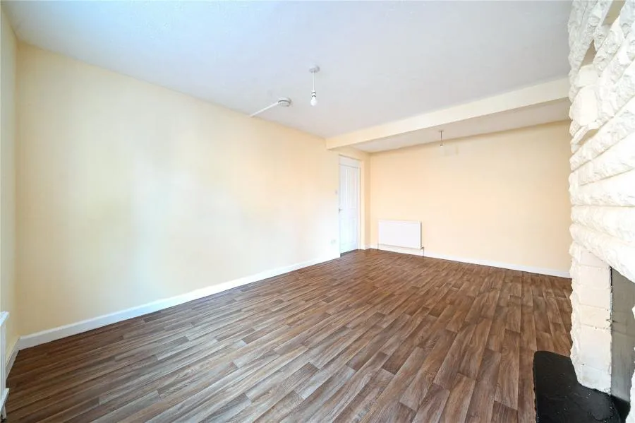 Bath Road, Thatcham, RG18, photo 3