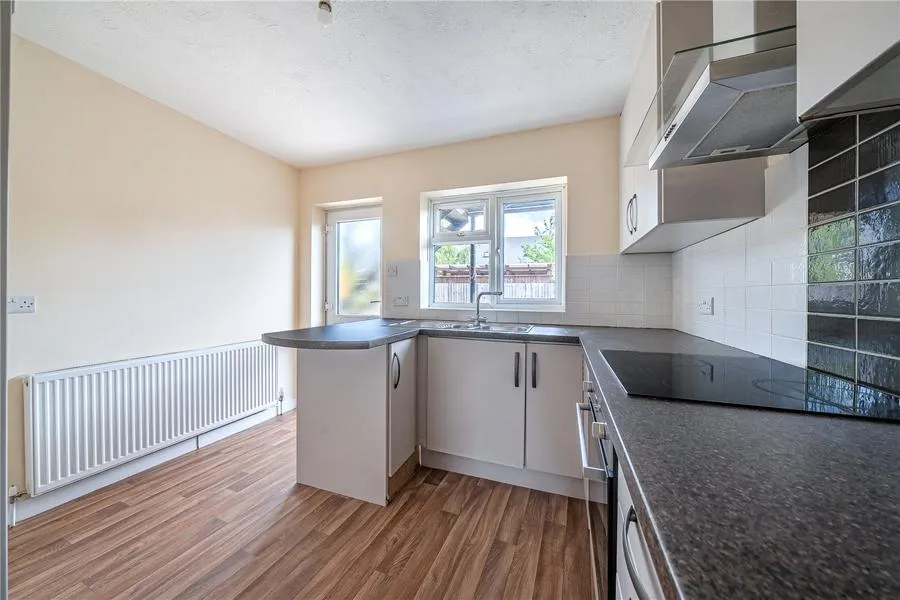 Bath Road, Thatcham, RG18, photo 14