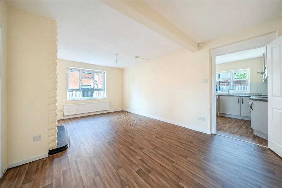 Bath Road, Thatcham, RG18, photo 15