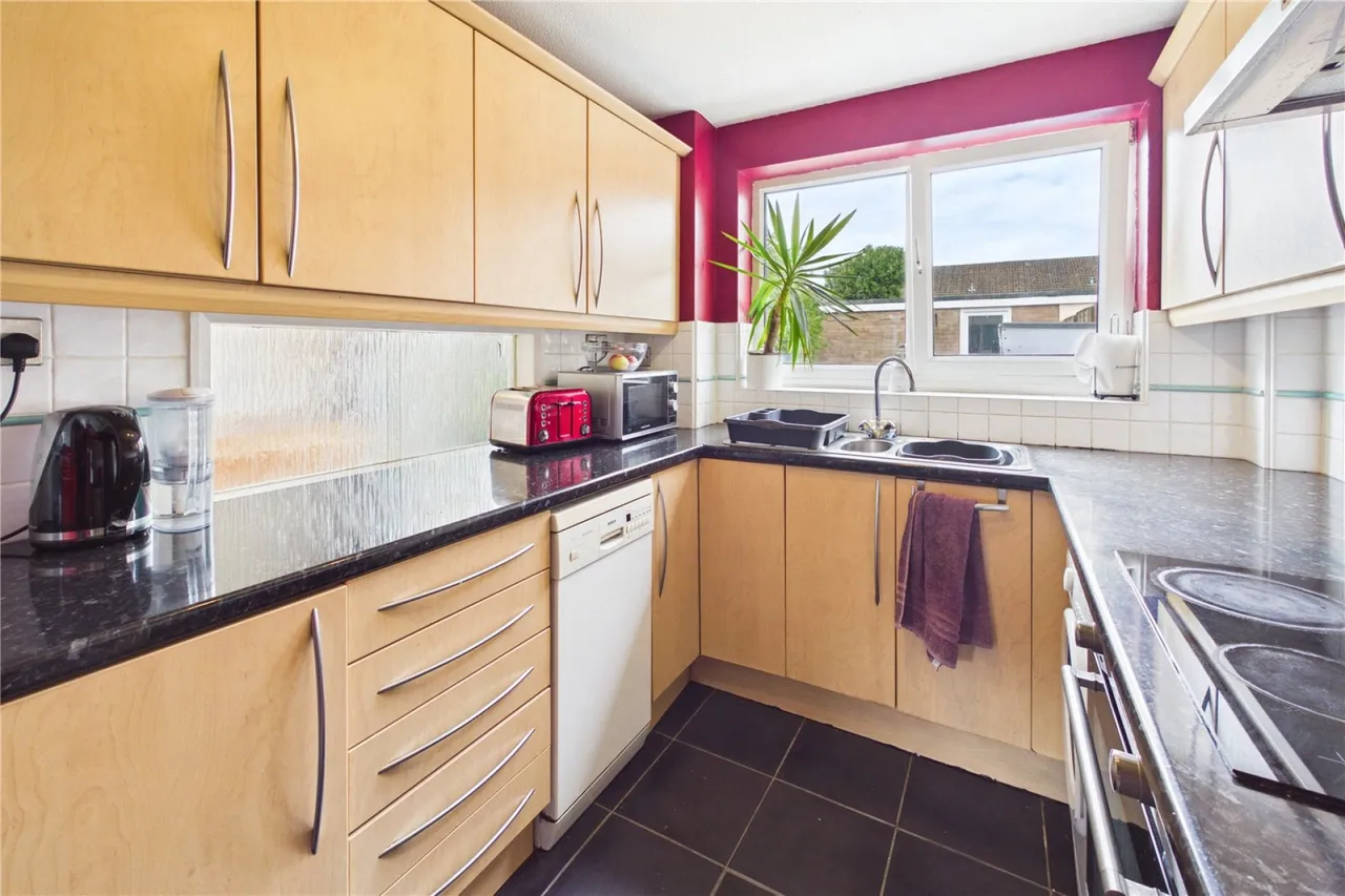 Sutton Road, Speen, RG14, photo 7