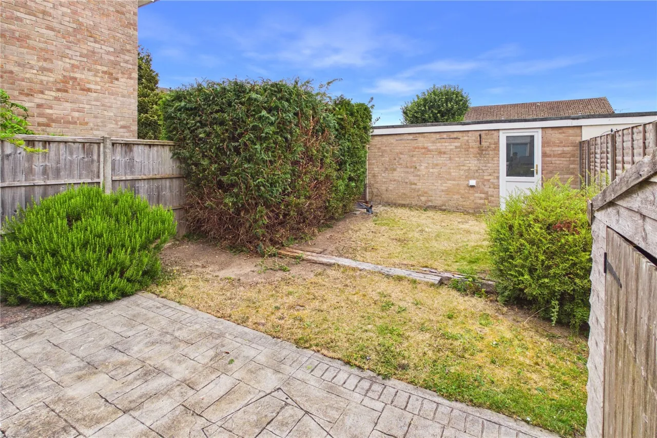Sutton Road, Speen, RG14, photo 14
