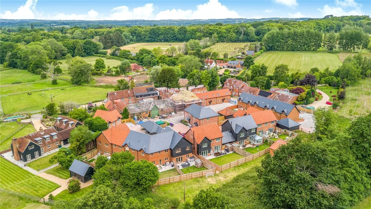 2 bed flat for sale, Embley Lane, East Wellow, SO51