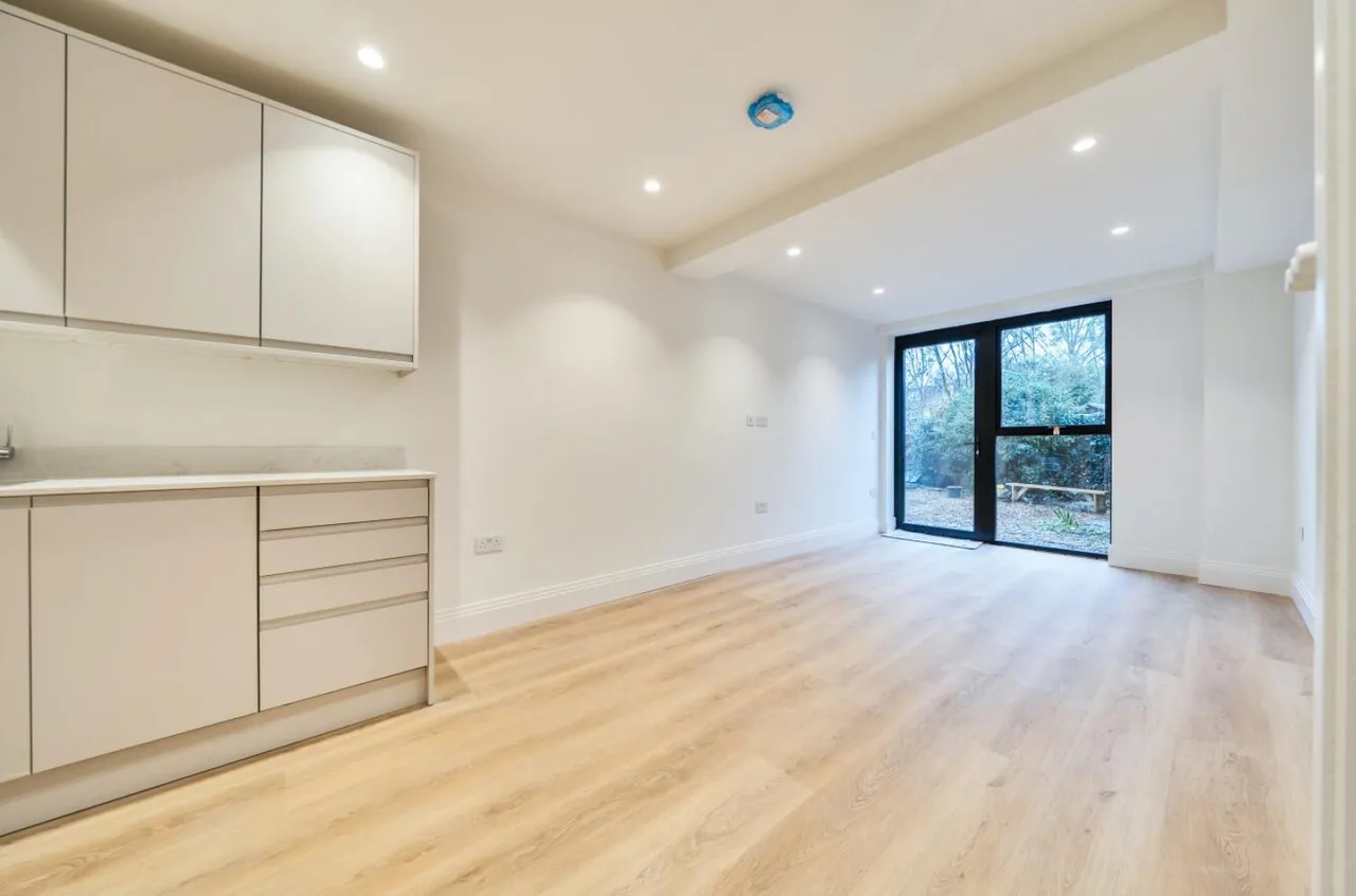 Barmeston Road, London, SE6, photo 5