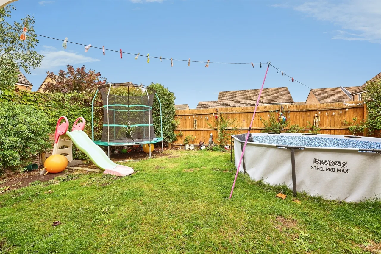 Baroness Way, Peterborough, PE6, photo 13