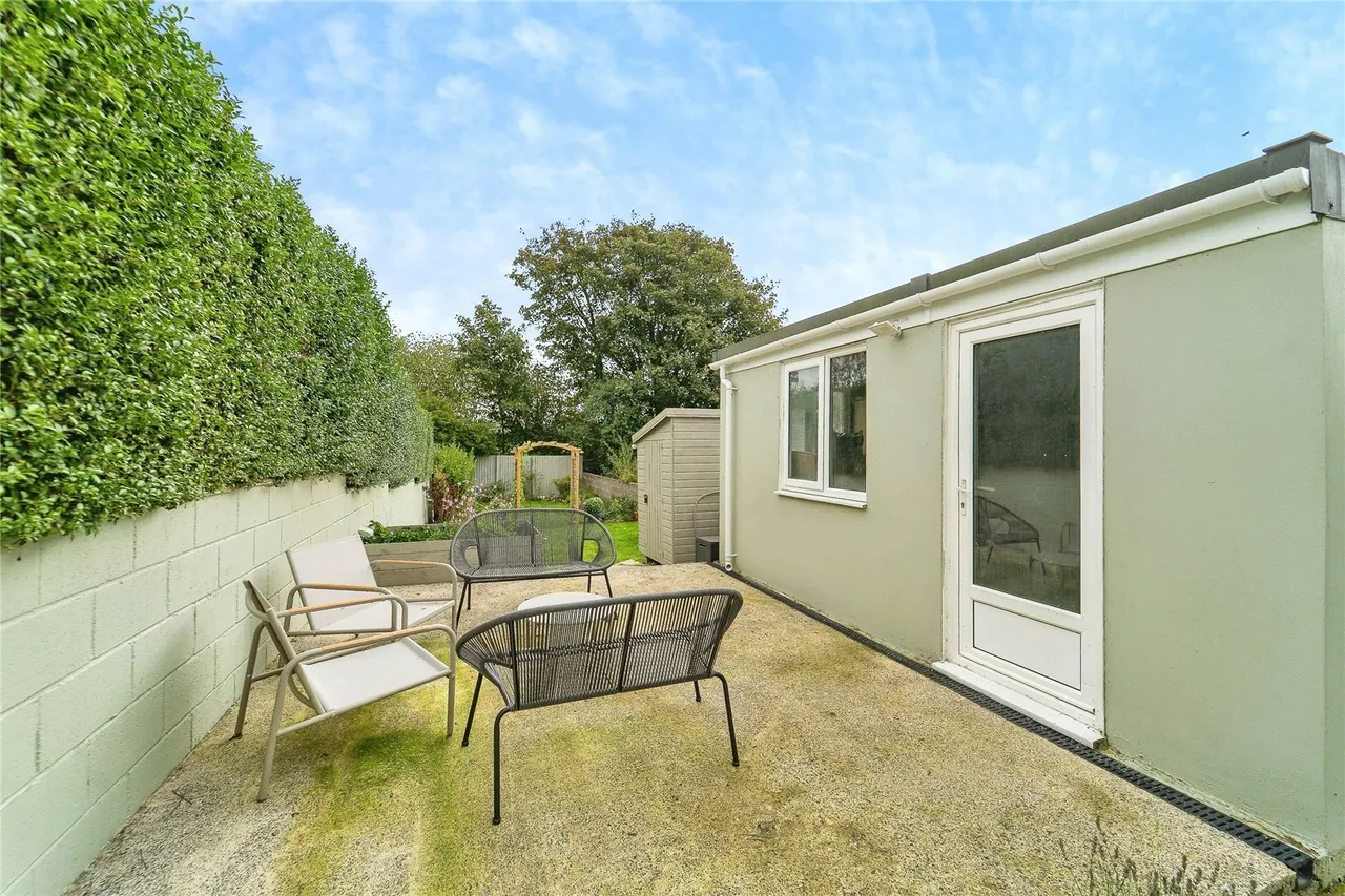 Portfield Avenue, Haverfordwest, SA61, photo 32