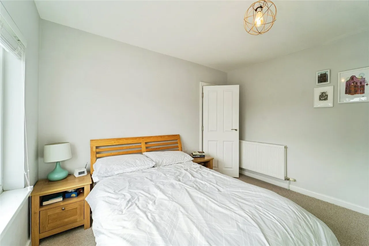 Portfield Avenue, Haverfordwest, SA61, photo 15