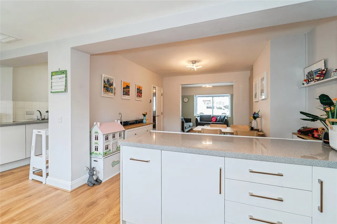 Portfield Avenue, Haverfordwest, SA61, photo 9