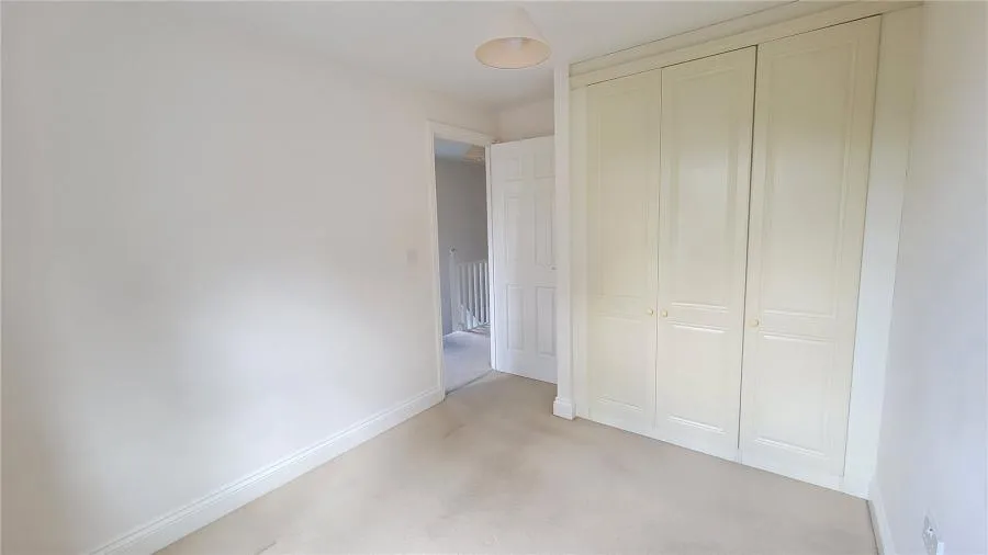 Estella Close, Swindon, SN25, photo 5