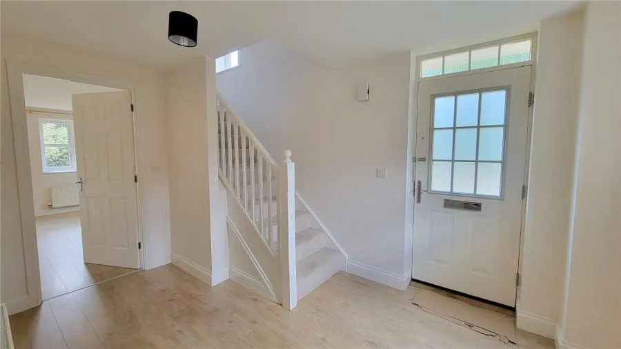 Estella Close, Swindon, SN25, photo 4