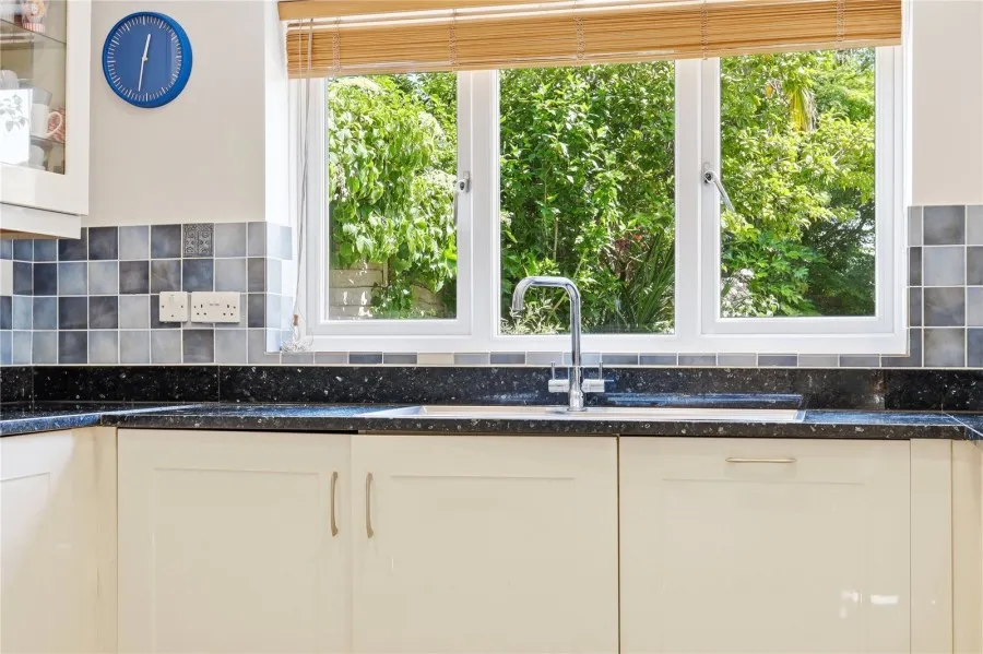 with 3 bedrooms in Bishop's Stortford, CM23, photo 17