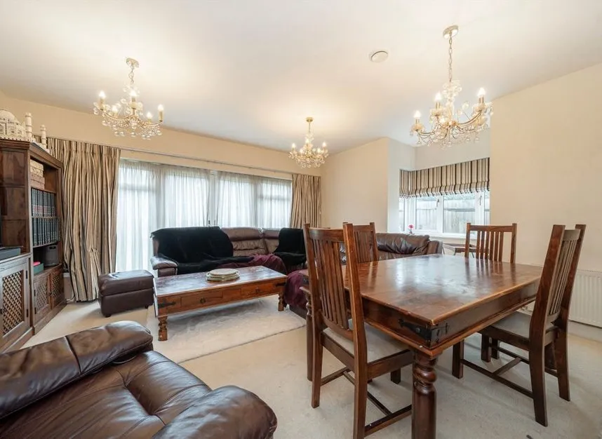 Marbaix Gardens, Isleworth, TW7, photo 2