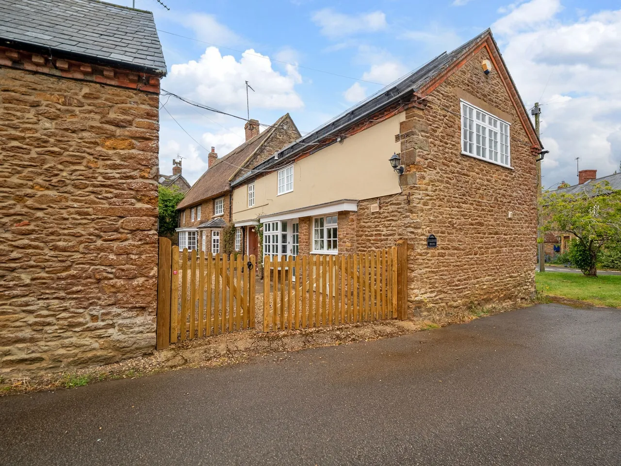 Oakham Lane, Staverton, Daventry, NN11, photo 37