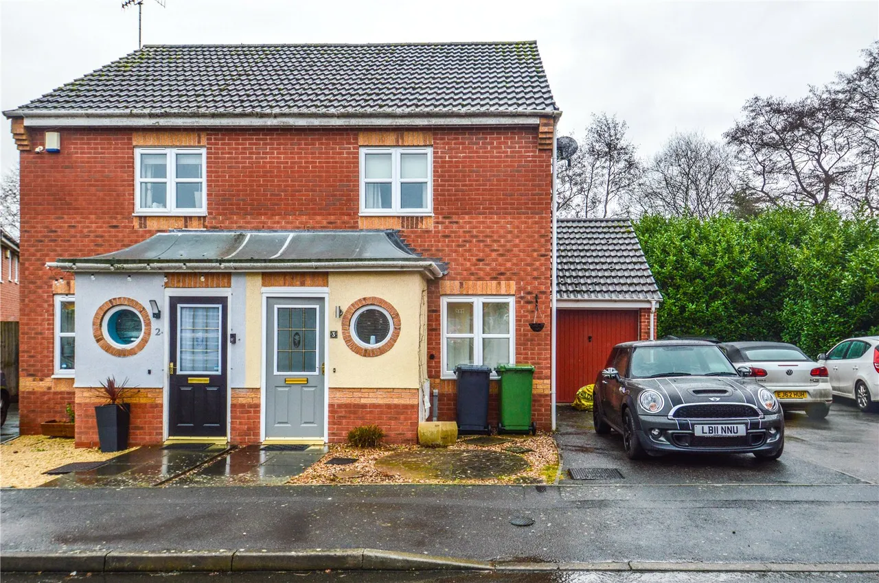 2 bed house to rent, Vowchurch Close, Redditch, B97