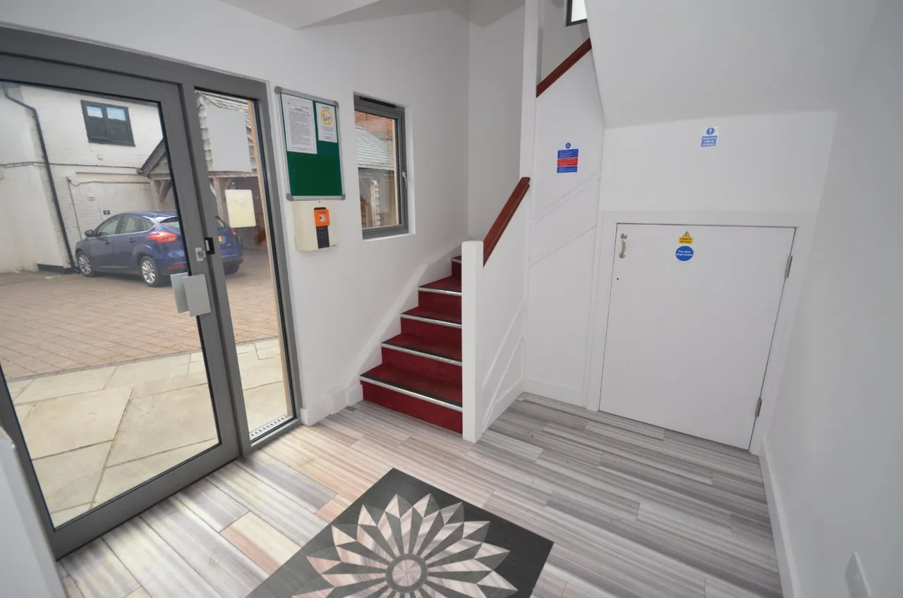 Brown Street, Salisbury, Wiltshire, SP1 1AG, photo 11
