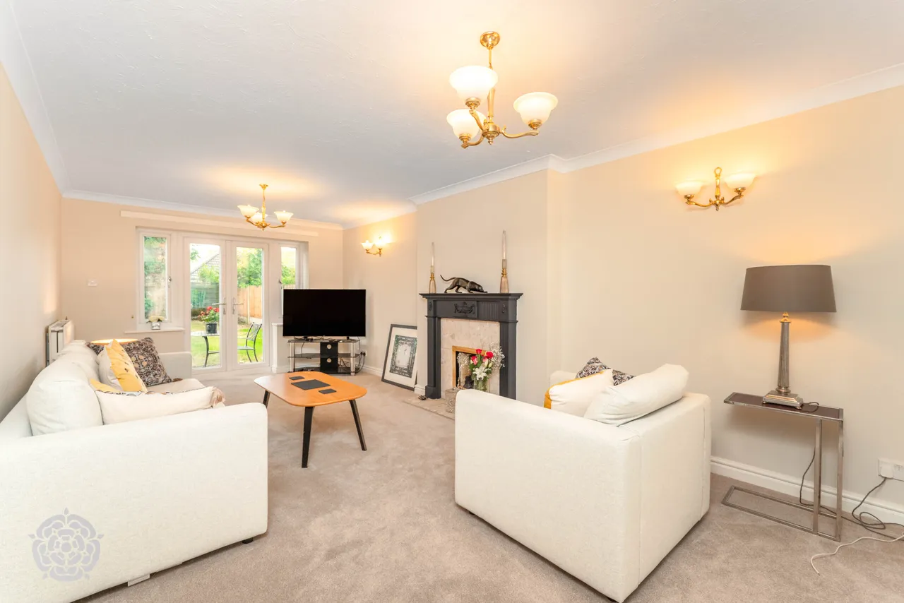 Heaton Court, Bury, BL9 9QN, photo 8
