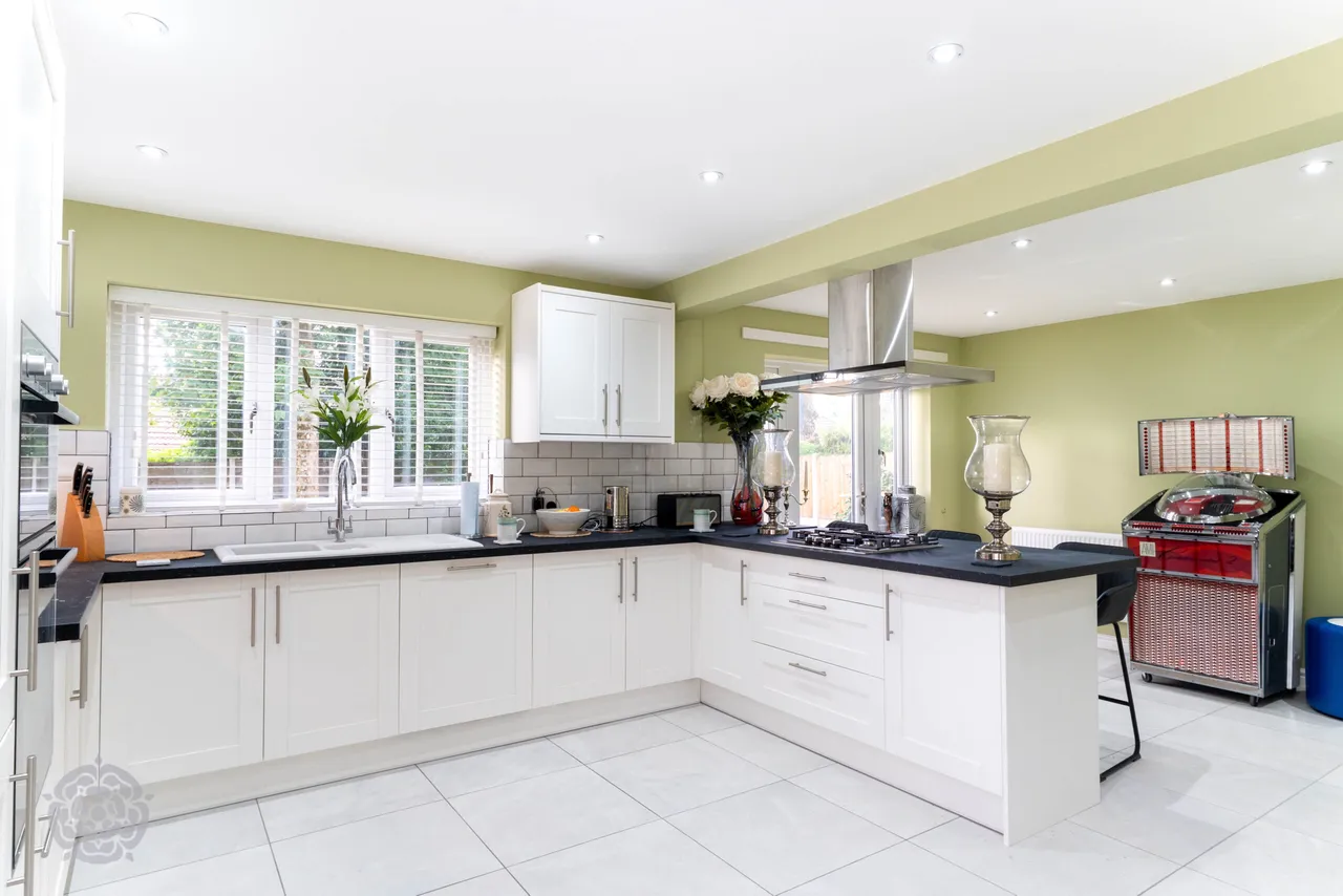Heaton Court, Bury, BL9 9QN, photo 14