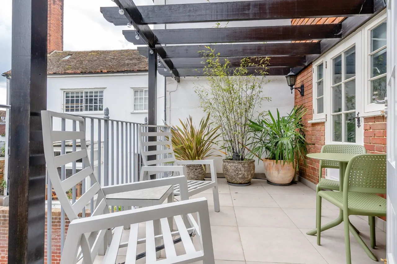 St. Peters Lane, Canterbury, Kent, CT1 2BP, photo 3