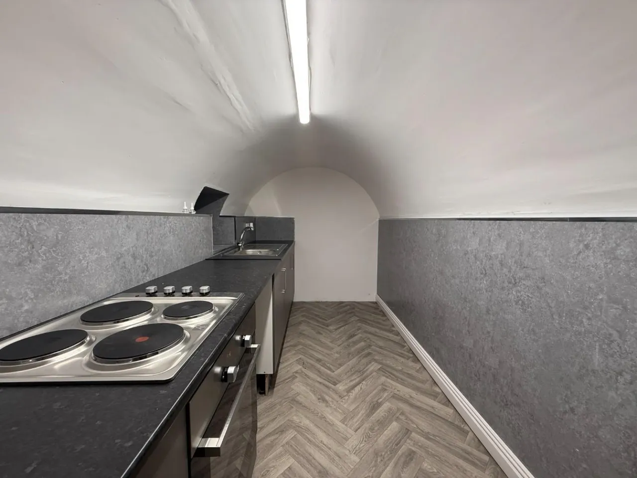 Huddersfield Road, Heckmondwike, WF16, photo 6