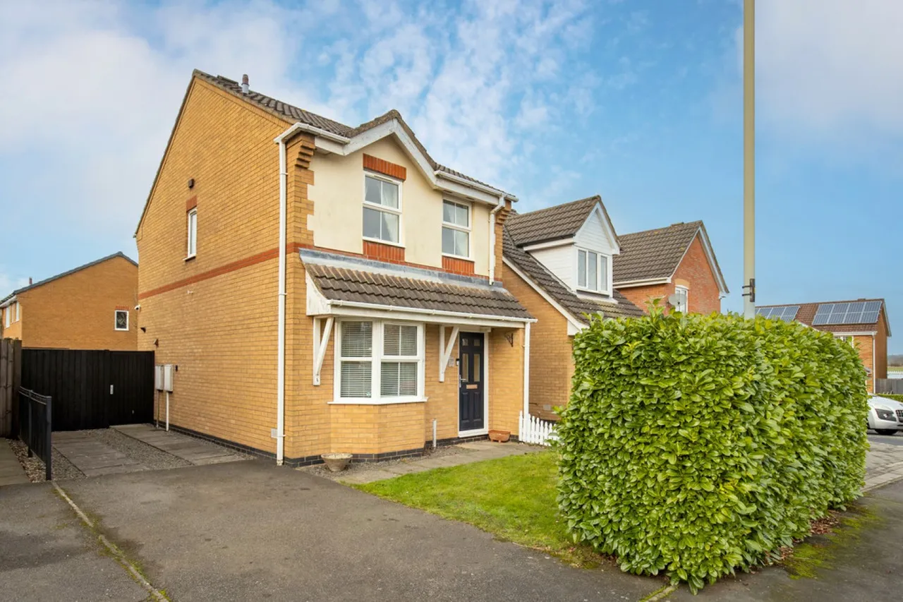 3 bed house for sale — Ellistown