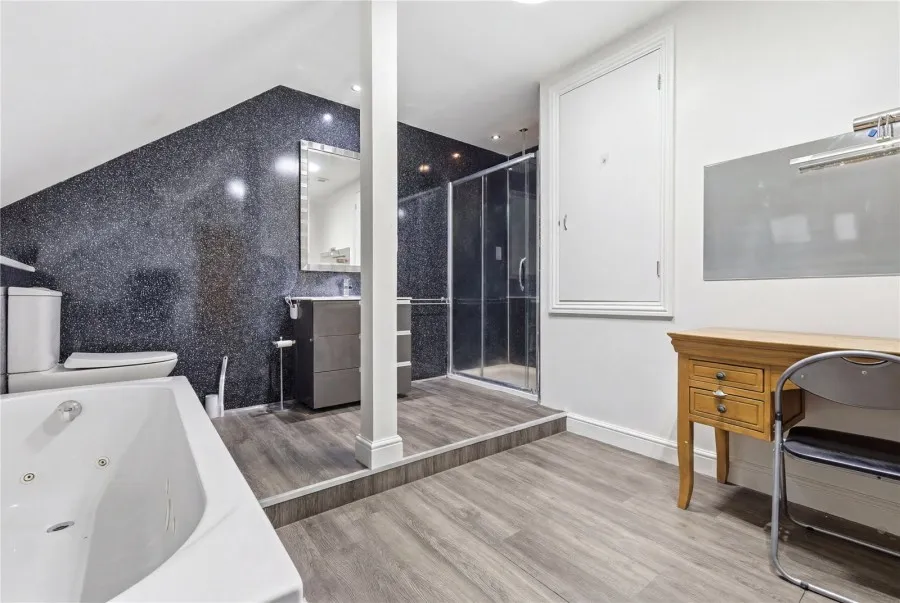 with 4 bedrooms in Birchanger, Bishop's Stortford, CM23, photo 16