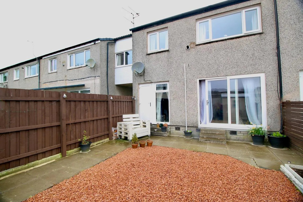 4 bed house for sale — Oak Road, Cumbernauld, G67 3LG