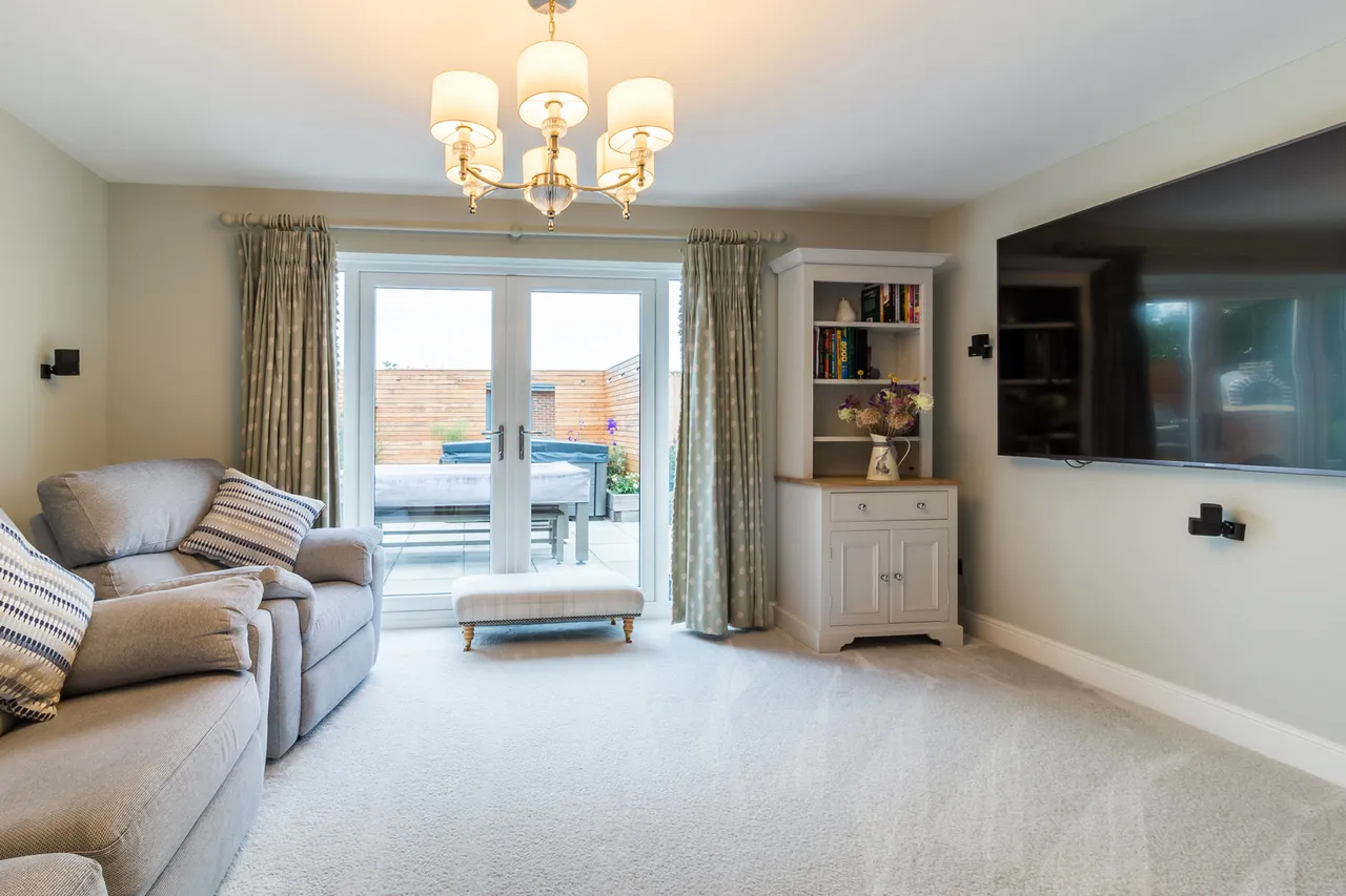 Lindens, Bleak Hill, Ringwood, BH24 3PX, photo 11