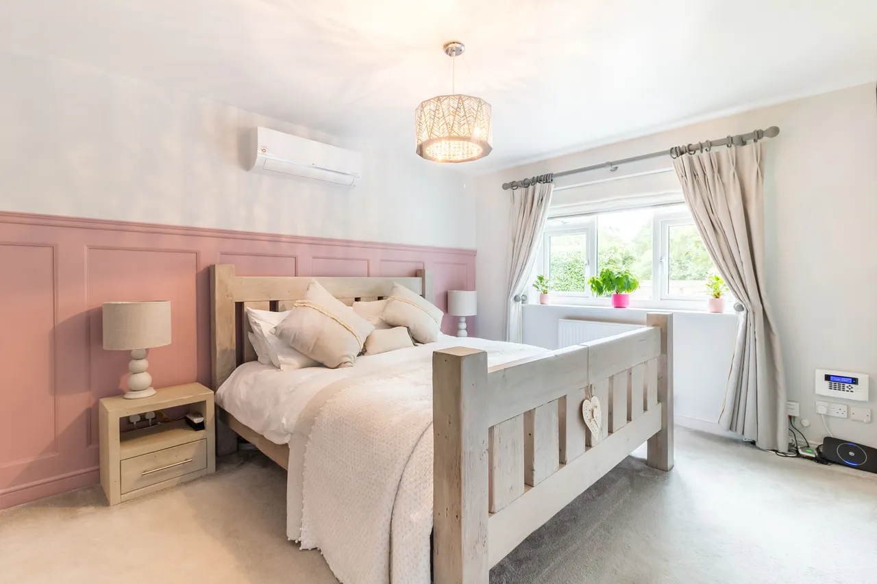 Lindens, Bleak Hill, Ringwood, BH24 3PX, photo 13