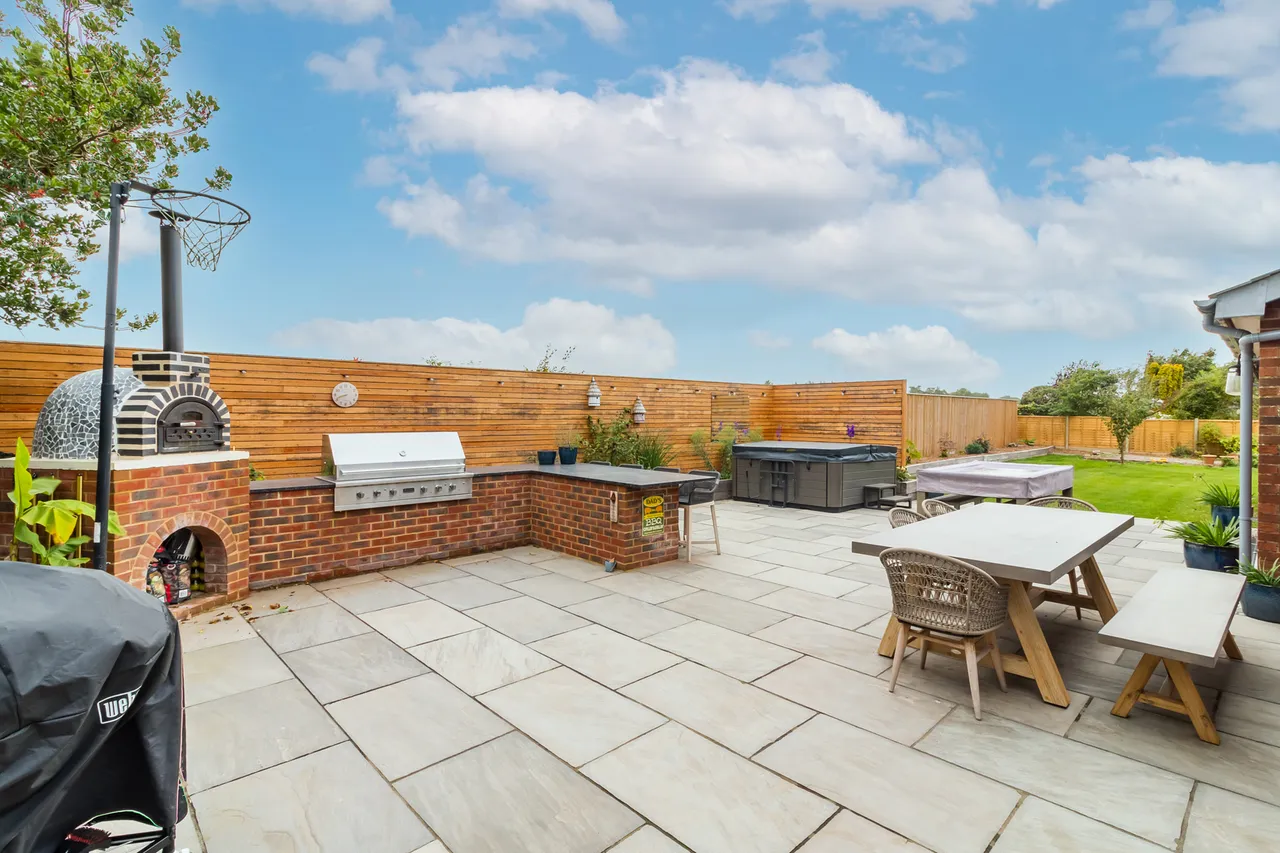 Lindens, Bleak Hill, Ringwood, BH24 3PX, photo 20