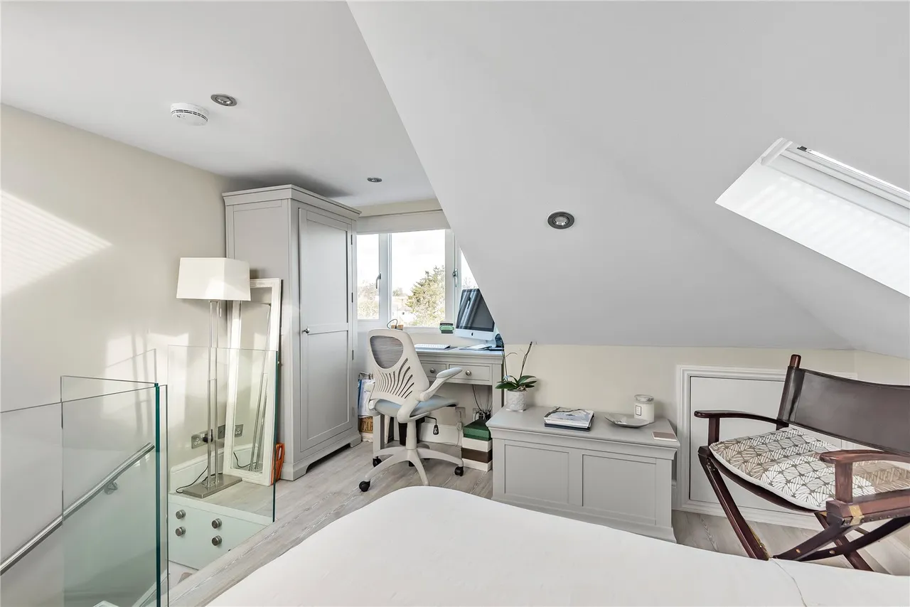 Plevna Road, Hampton, London, TW12 2BS, photo 8