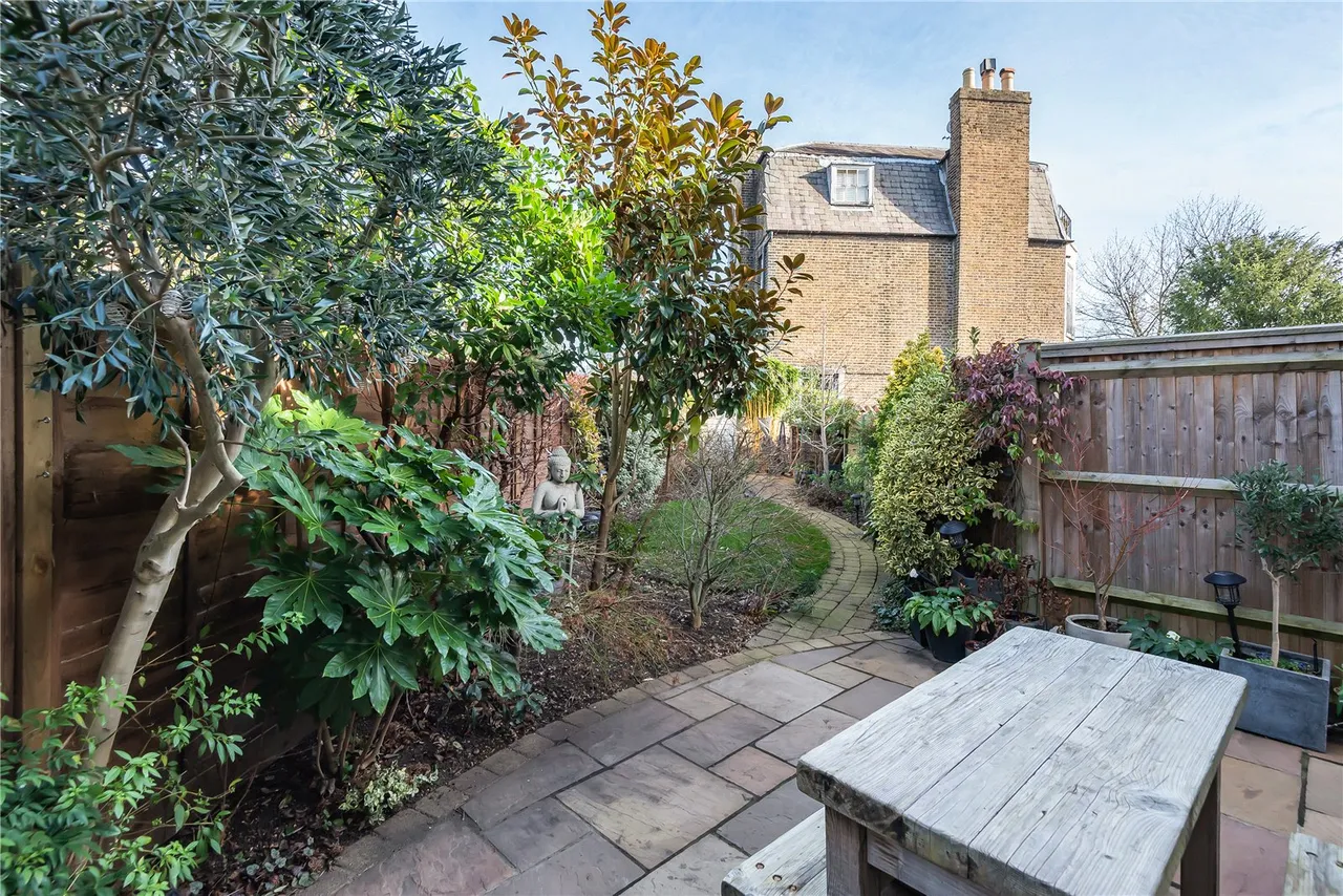 Plevna Road, Hampton, London, TW12 2BS, photo 12