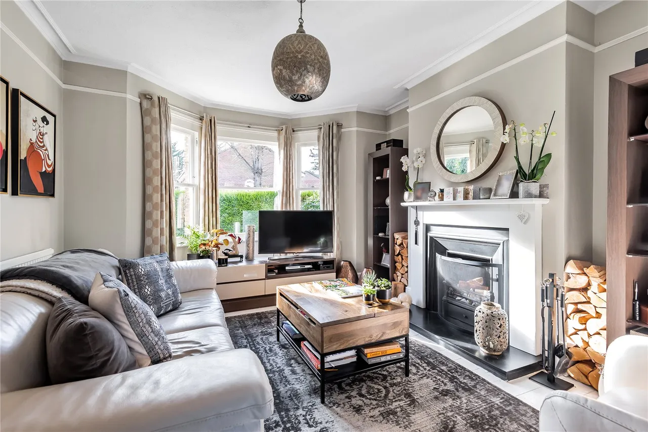 Plevna Road, Hampton, London, TW12 2BS, photo 2