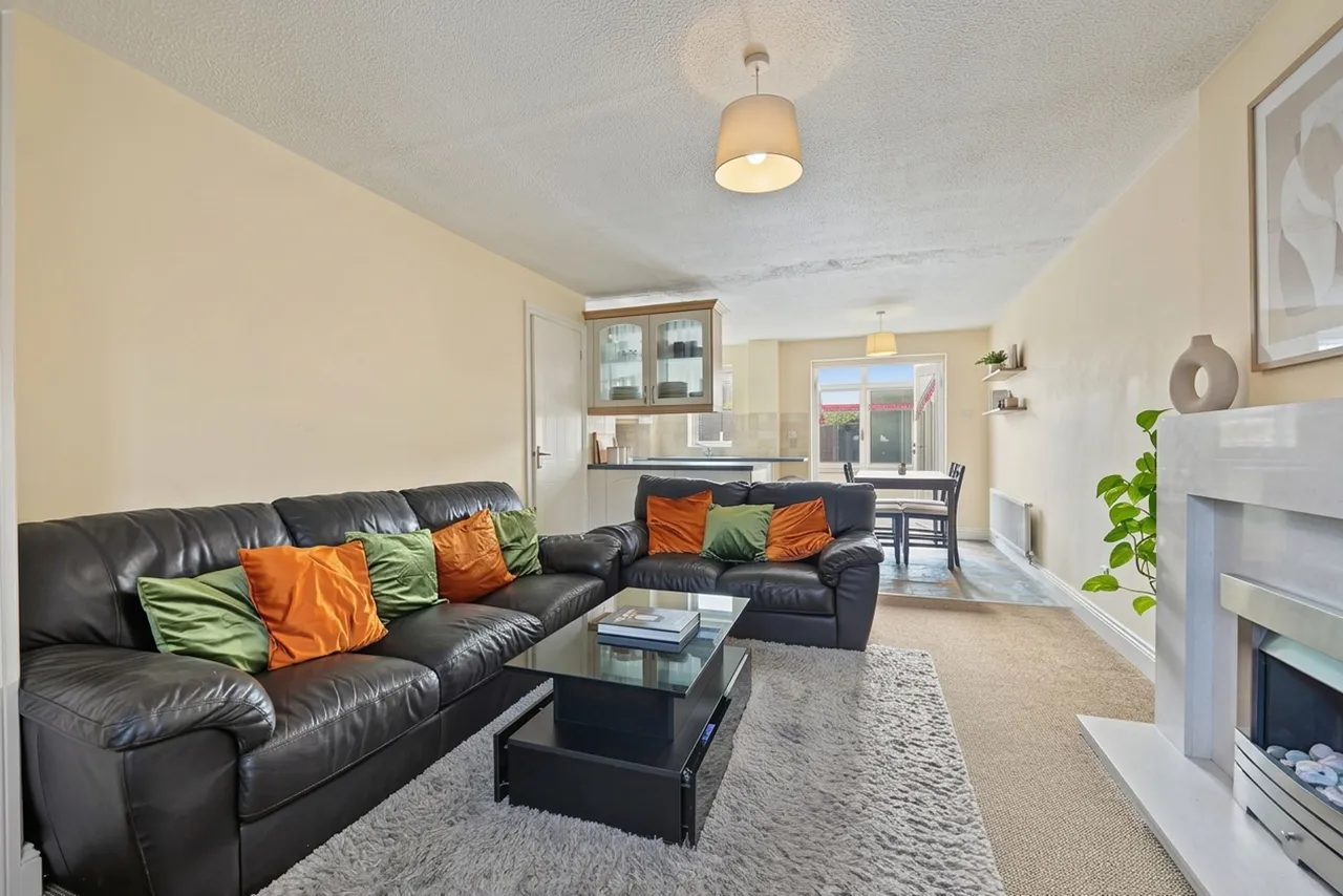 Edinburgh Close, Market Harborough, LE16, photo 5