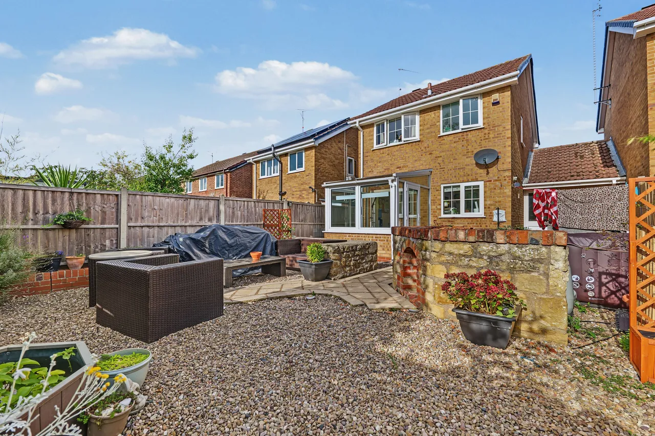 Edinburgh Close, Market Harborough, LE16, photo 14