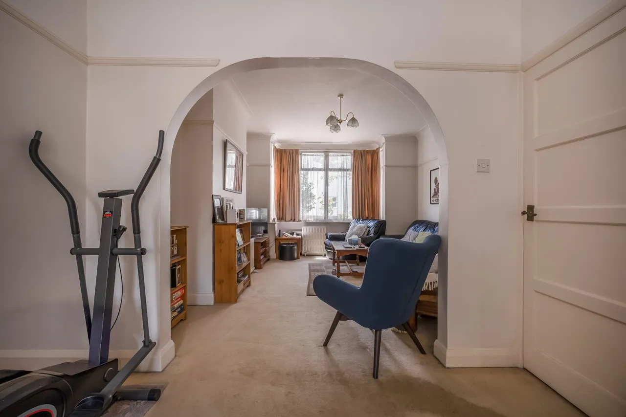 Church Avenue, London, SW14, photo 12