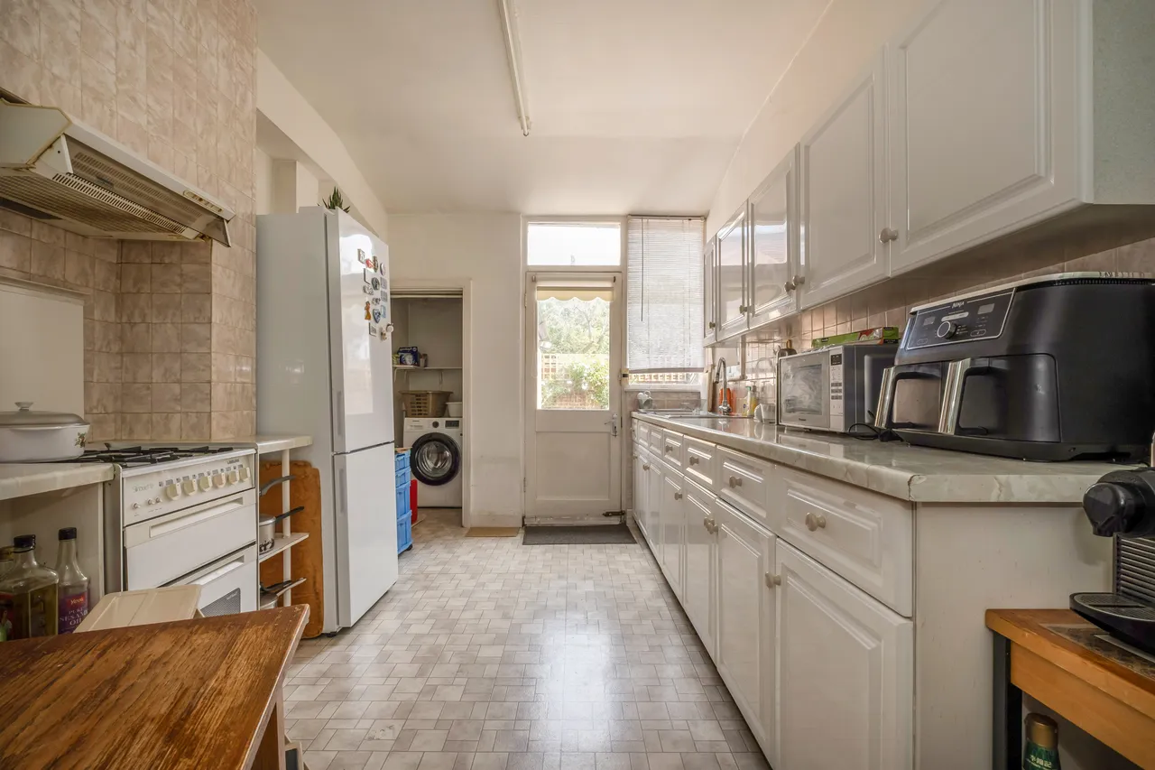 Church Avenue, London, SW14, photo 11