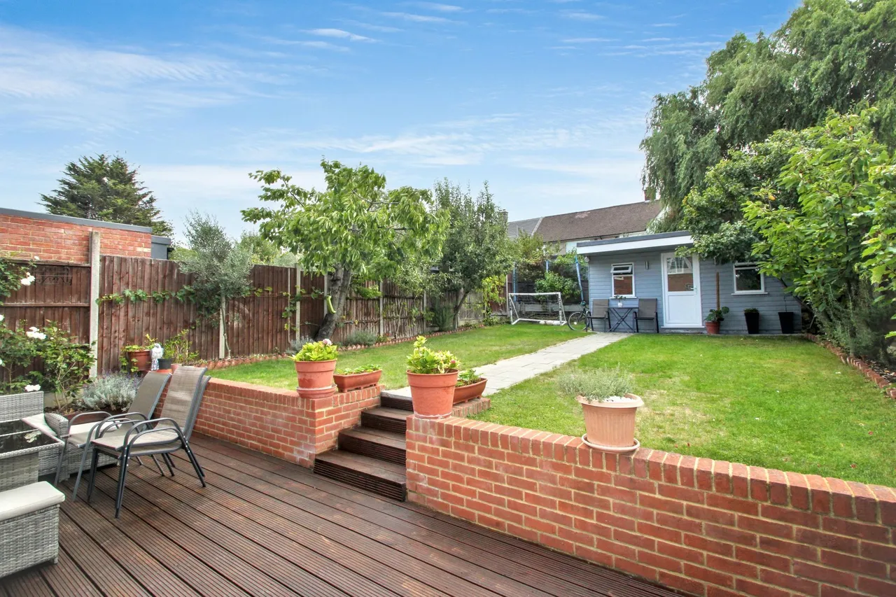 Stanford Close, Woodford Green, IG8, photo 4
